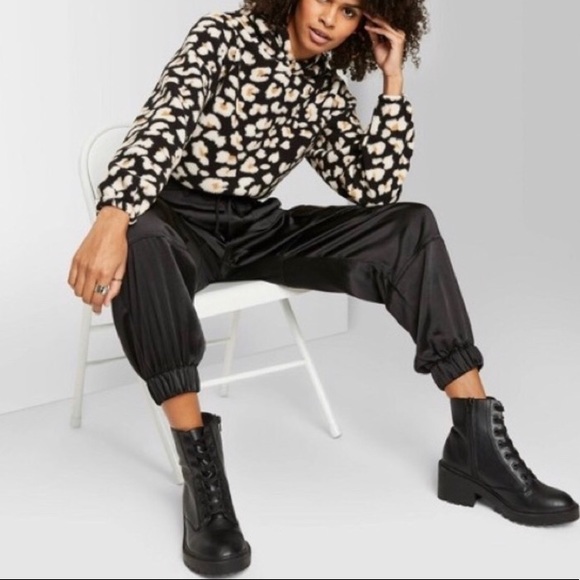 NWT Wild Fable Animal Print Hooded Sweatshirt M - Picture 3 of 11